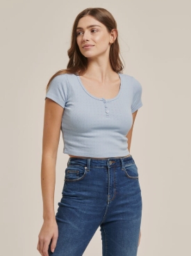 Campus Days and Closet Wins: Why Alcott Clothing Just Gets It